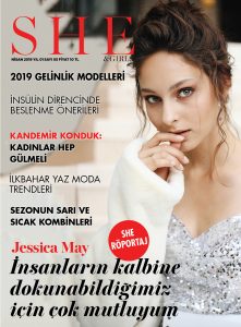 She and Girls Nisan 2019